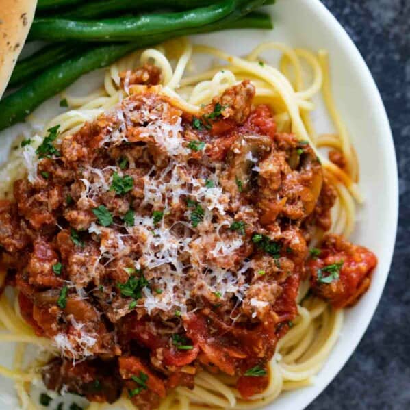 spaghetti sauce over spaghetti