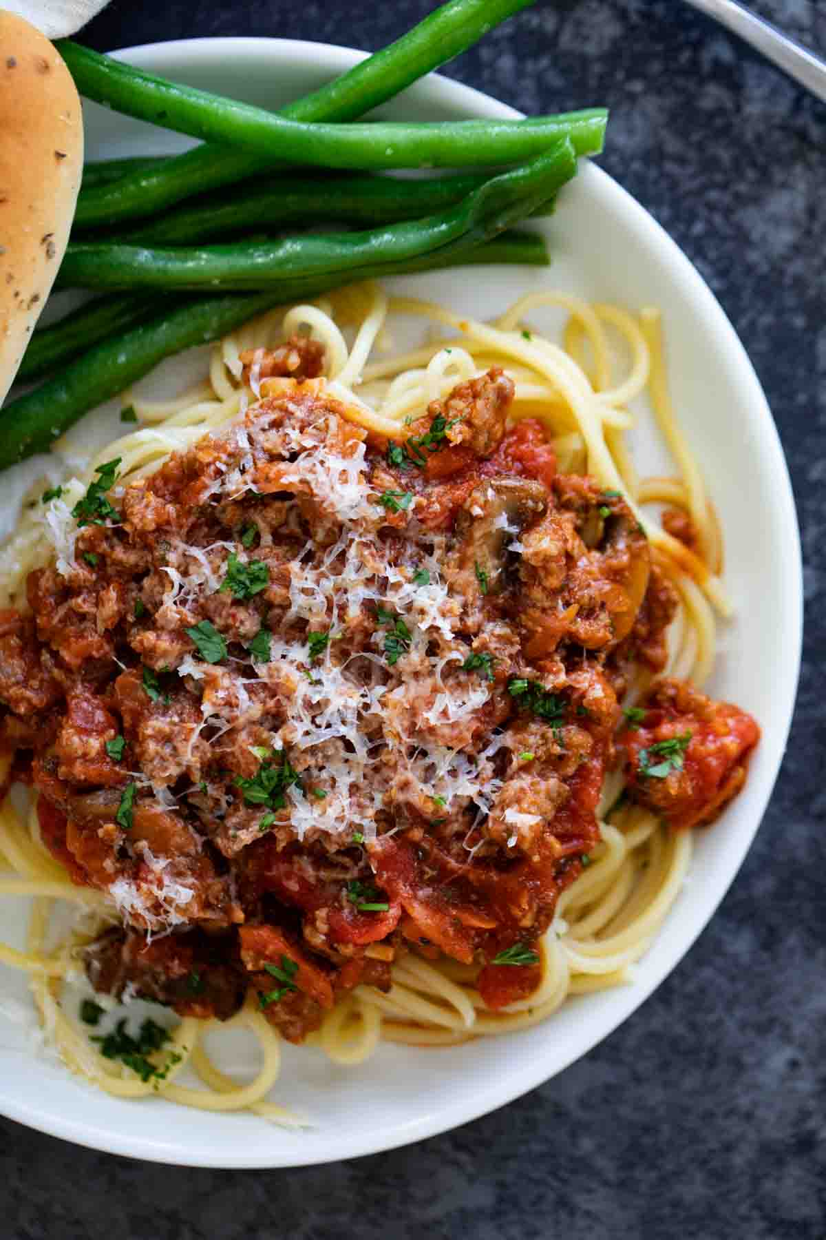 spaghetti sauce over spaghetti