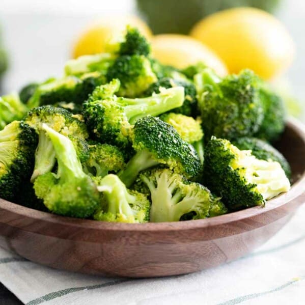 Easy and Fast Lemon Broccoli Recipe - Taste and Tell