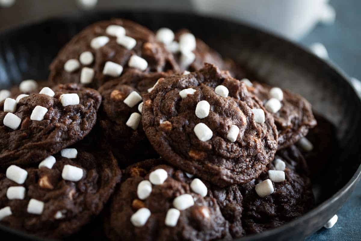 deep dish plate filled with Hot Cocoa Cookies