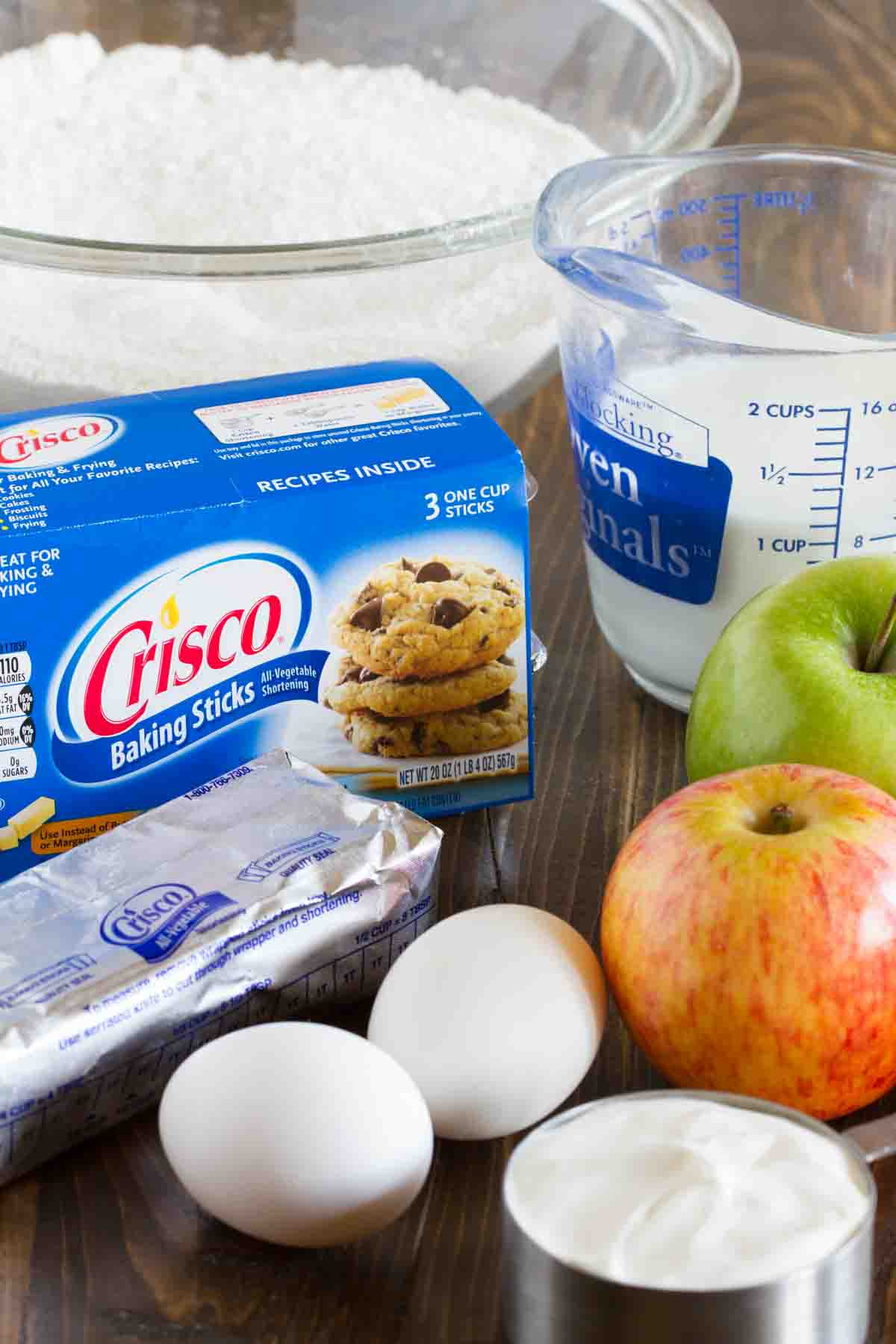 ingredients needed to make apple cinnamon sheet cake