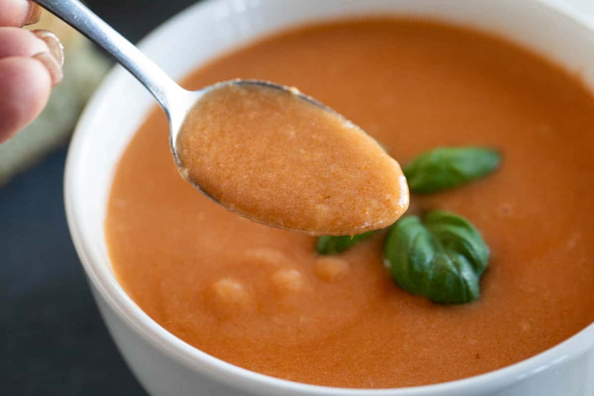 spoon full of tomato basil soup.