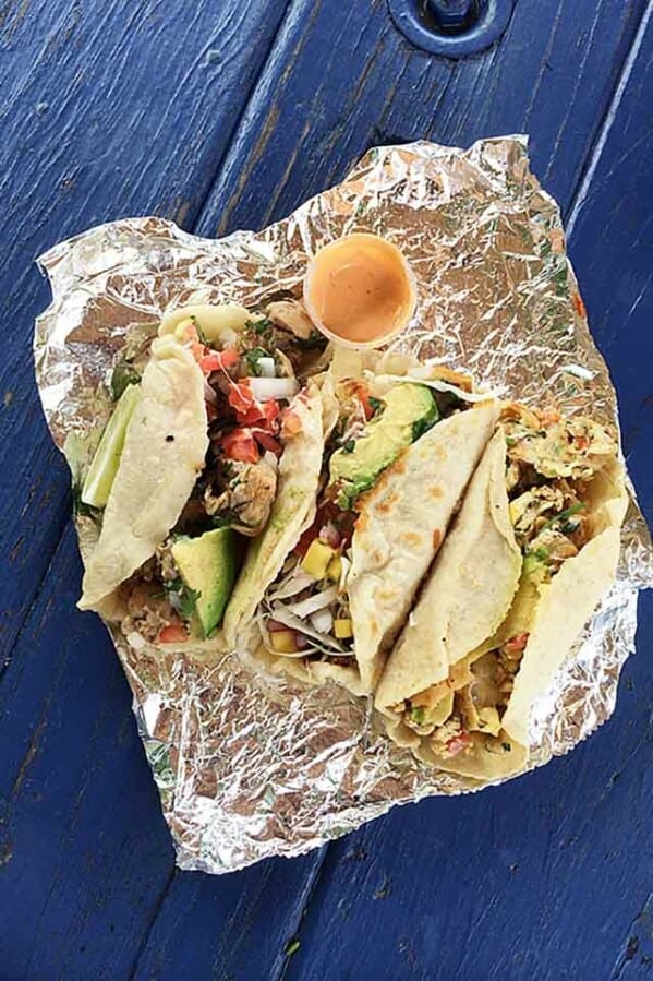 overhead view of tacos from Veracruz all Natural