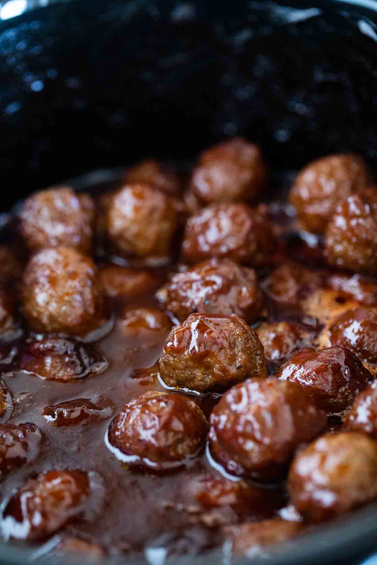 crockpot with bbq grape jelly meatballs