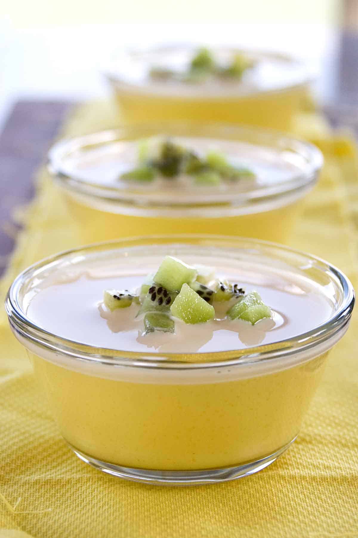 Fresh mango pudding topped with kiwi