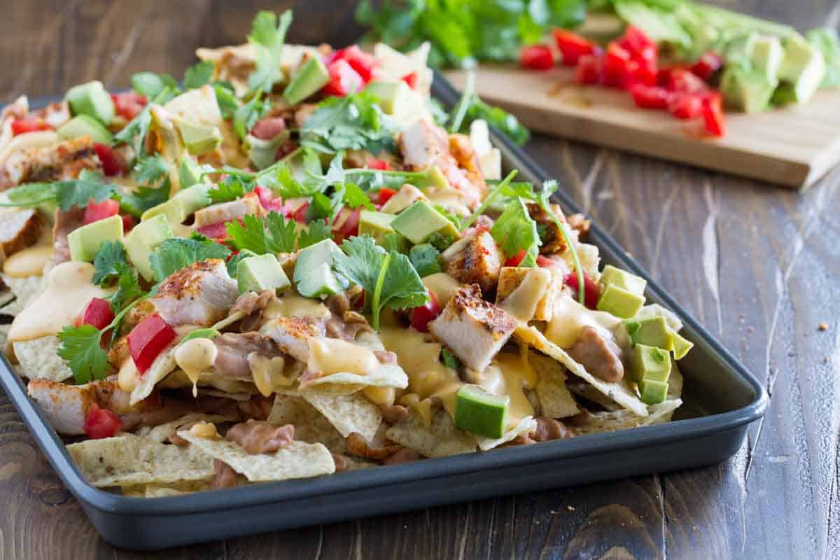 baking tray with Grilled Chicken Nachos