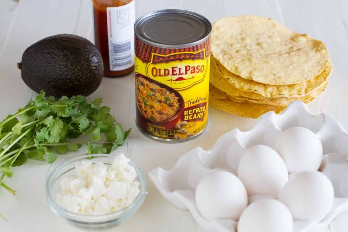 ingredients needed to make breakfast tostadas.