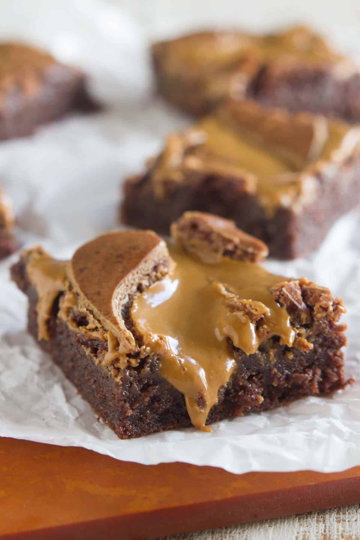 Biscoff brownie with a biscoff swirl on top.