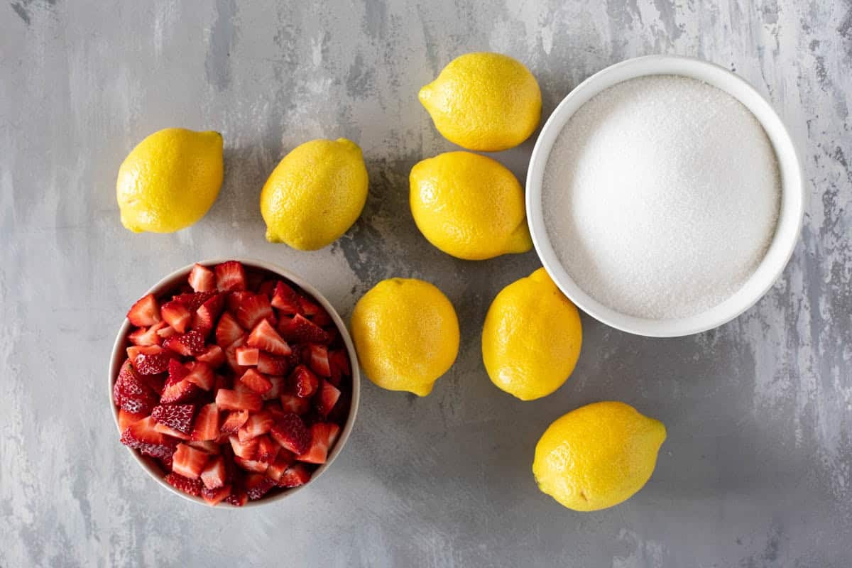 Ingredients for Strawberry Lemonade.