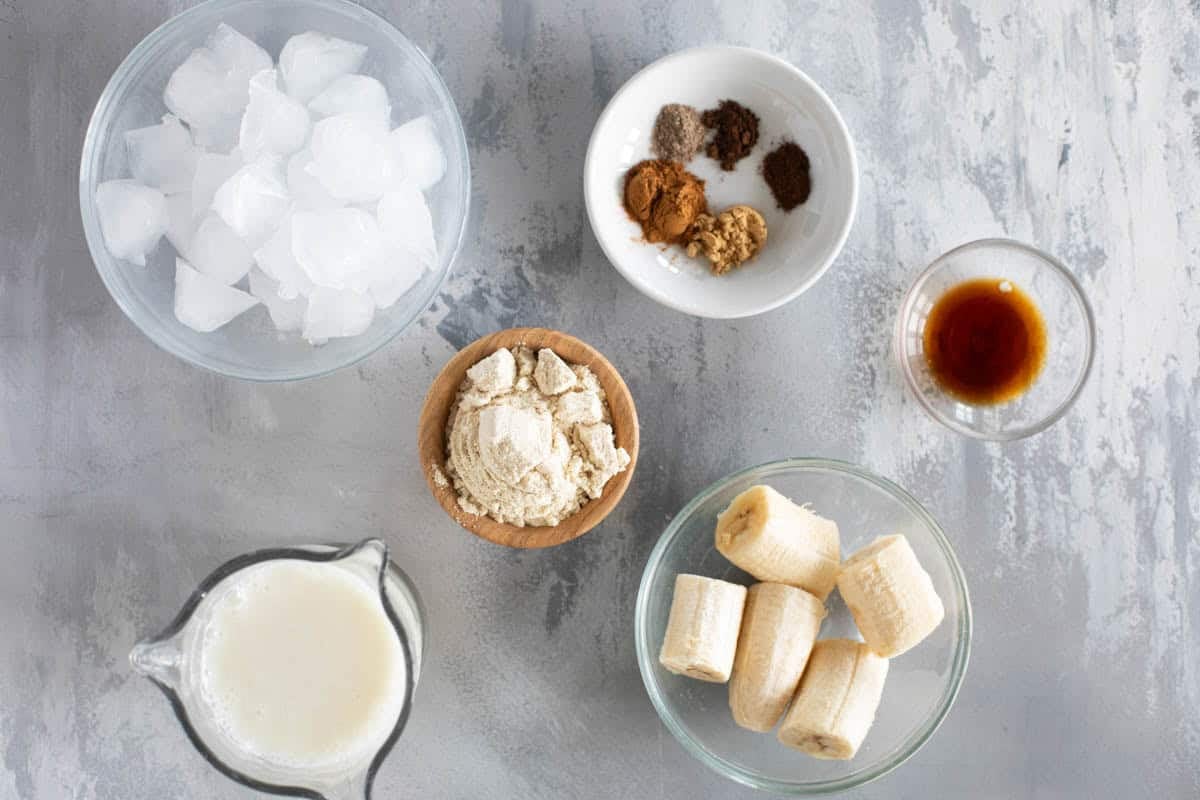 Ingredients to make a Vanilla Chai Smoothie.
